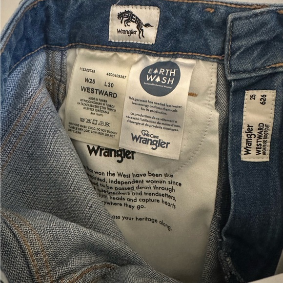💝NWT Wrangler Westward 626 Paisley Women's Jeans - Size 25/30 - Picture 7 of 7